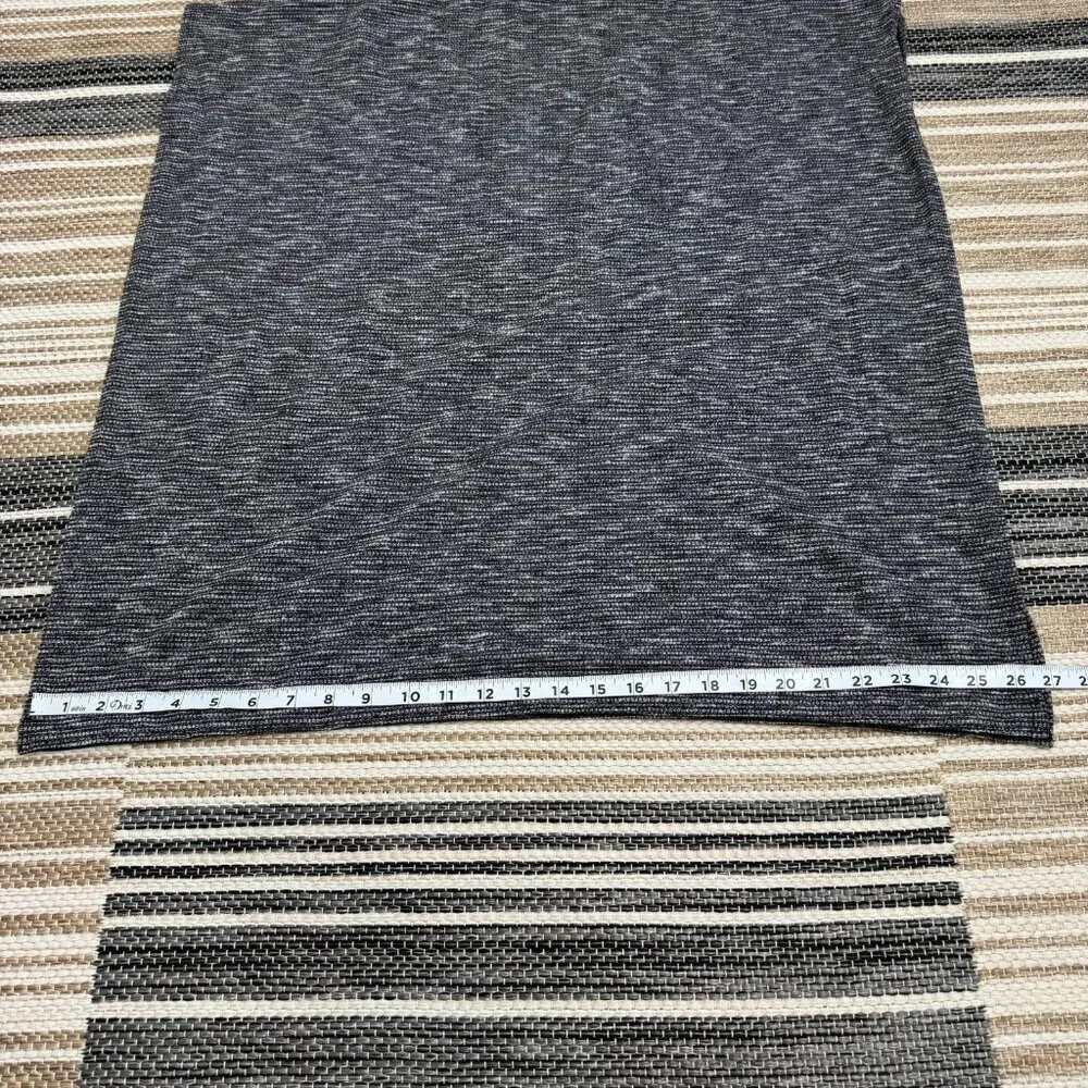 Lululemon Women's Vinyasa Scarf Snap Closure Neck Shawl Wrap Gray Black OS